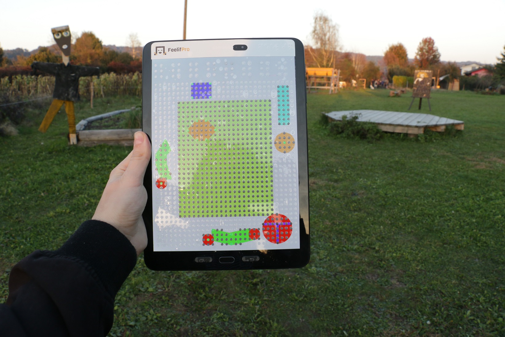 Surrounding area on a tablet